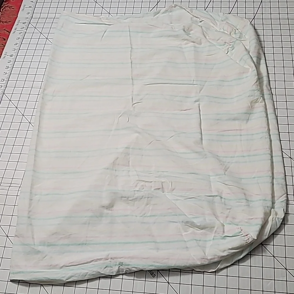 Vintage Pastel Striped Baby Crib Sheet - Pocket Design w/o Elastic‎
